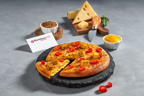 Premium Cheesy Paneer &  Red Pepper 